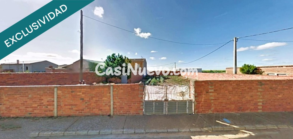 Parcela Urbana de 551 m² con Pozo, Luz en Linde y Gran Potencial de Construcción — Pobladura de Pelayo García (León)