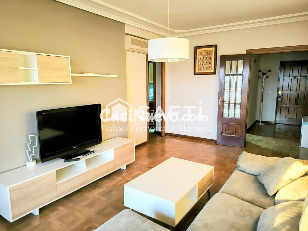 FANTÁSTICO PISO LUMINOSO EN BUEN ESTADO. ZONA PASEO SALAMANCA