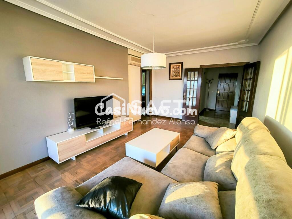 FANTÁSTICO PISO LUMINOSO EN BUEN ESTADO. ZONA PASEO SALAMANCA