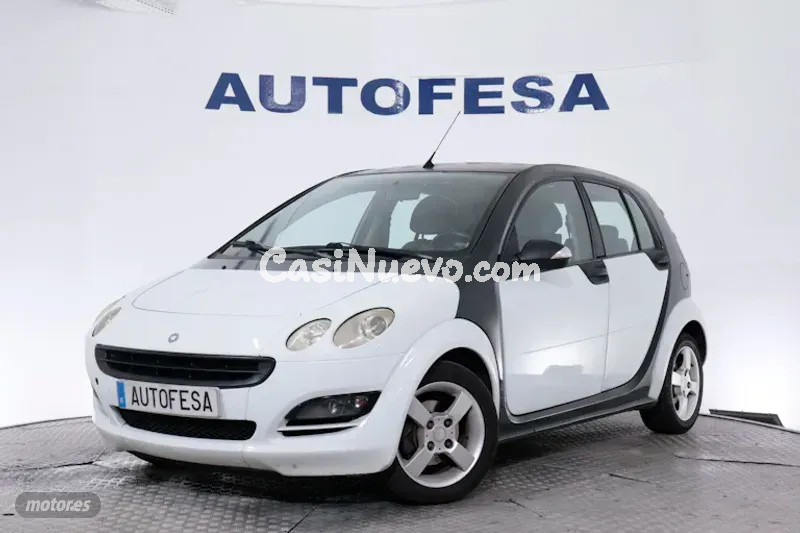 Smart Forfour 1.1 75CV 5P de 2006 con 198.000 Km por 3.350 EUR. en Madrid