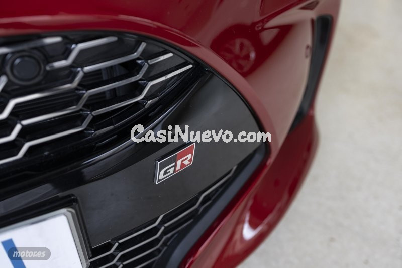 Toyota Yaris 1.5 130H GR Sport de 2025 con 8.500 Km por 24.490 EUR. en Vizcaya