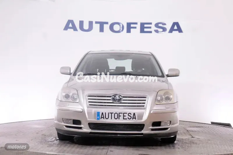 Toyota Avensis 2.0 D-4D 115CV 5P de 2003 con 316.600 Km por 1.650 EUR. en Madrid