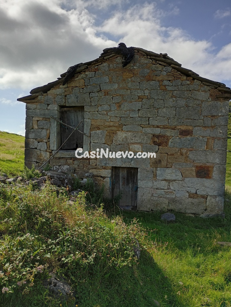 Edificio singular en Venta en San Roque De Riomiera Cantabria