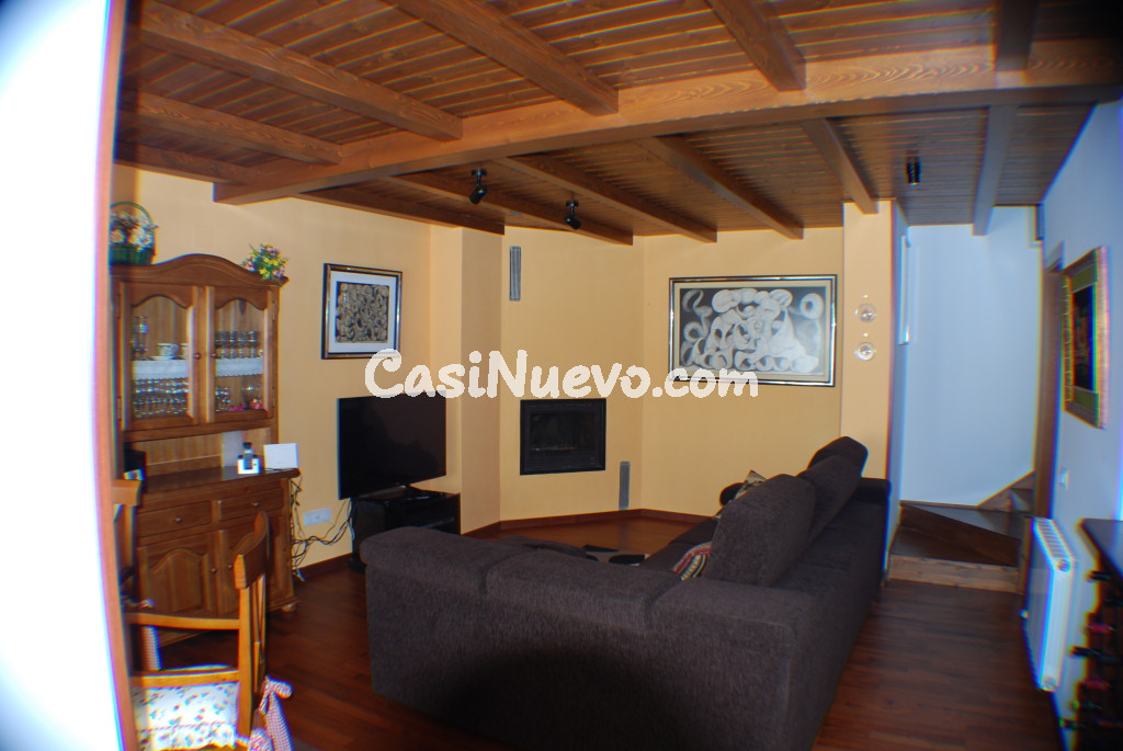 Adosada en Venta en Pujalt Lleida