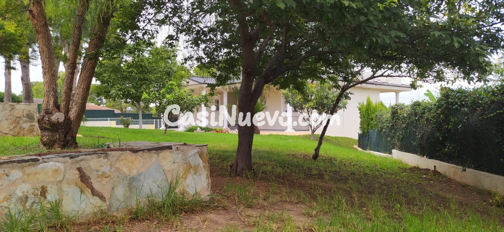 Casa-Chalet de Obra Nueva en Venta en Picassent Valencia