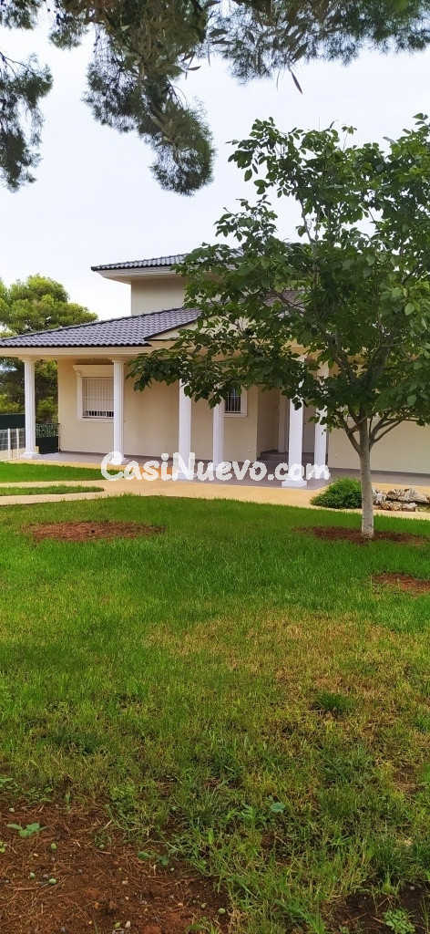 Casa-Chalet de Obra Nueva en Venta en Picassent Valencia