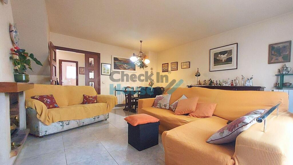 Adosada en Venta en Sant Feliu De Guixols Girona - foto 3