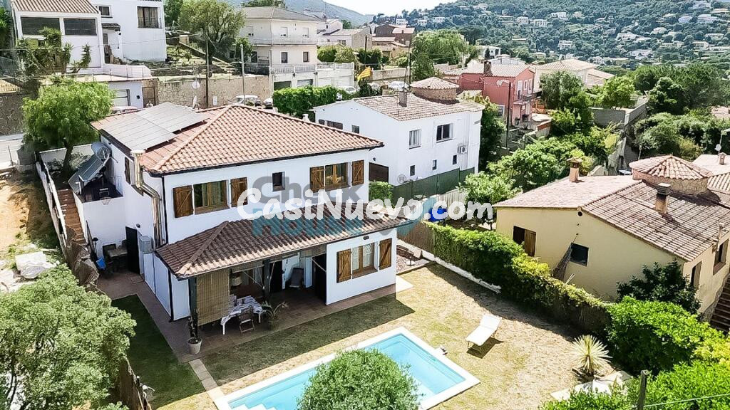 Casa-Chalet en Venta en Calonge Girona