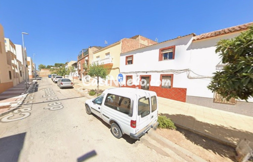 Casa-Chalet en Venta en Bailen Jaén