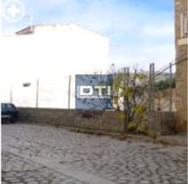 Solar en venta en Alcalá del Júcar con ubicación excepcional. Albacete