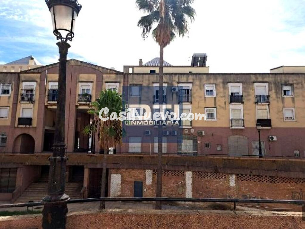 Piso en venta en plaza pintor sorolla, 2b, Moguer, Huelva