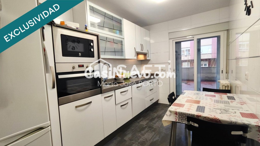 Gran piso totalmente reformado con terraza privativa junto al centro de León