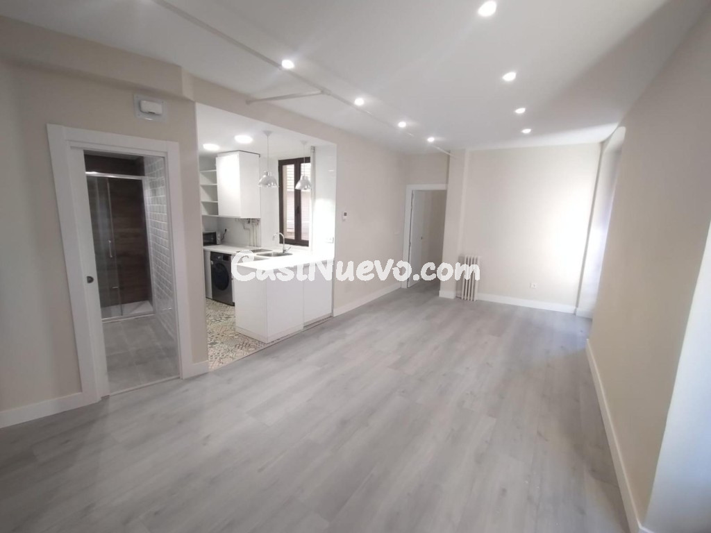 Piso cerca de la catedral de Leon