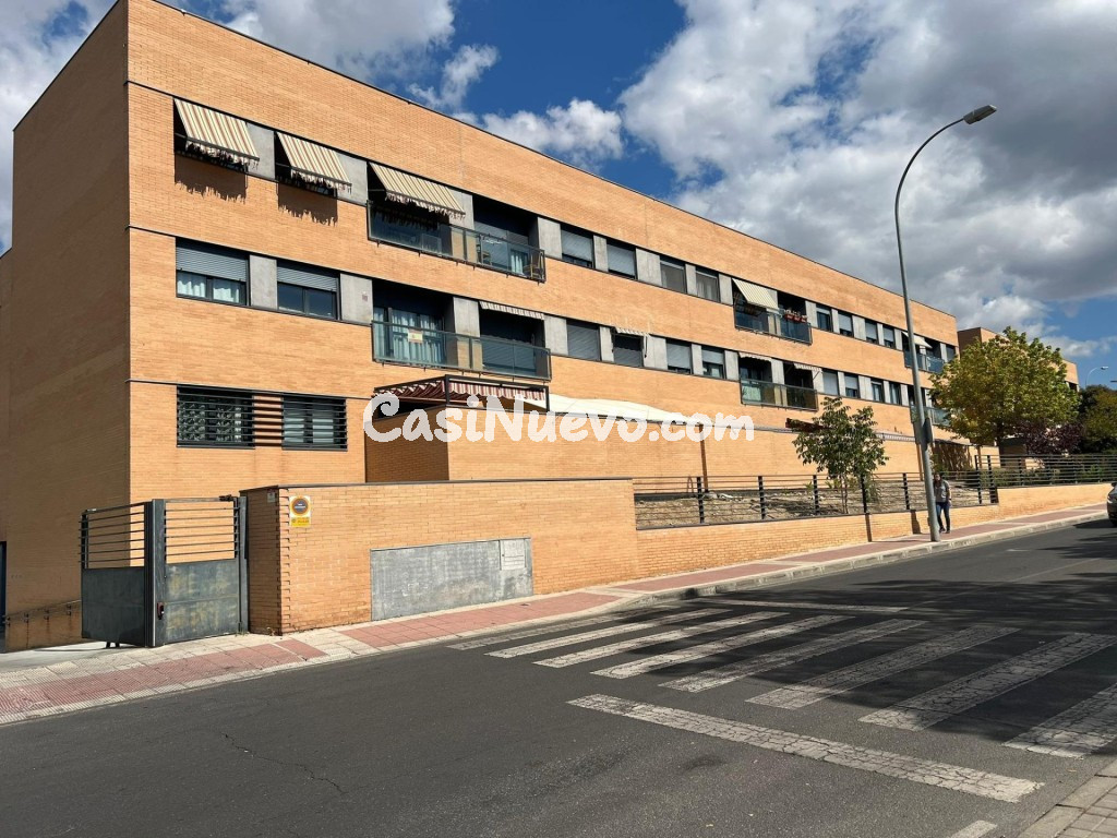 Plaza de garaje en Gabriel Garcia Marquez en Collado Villalba