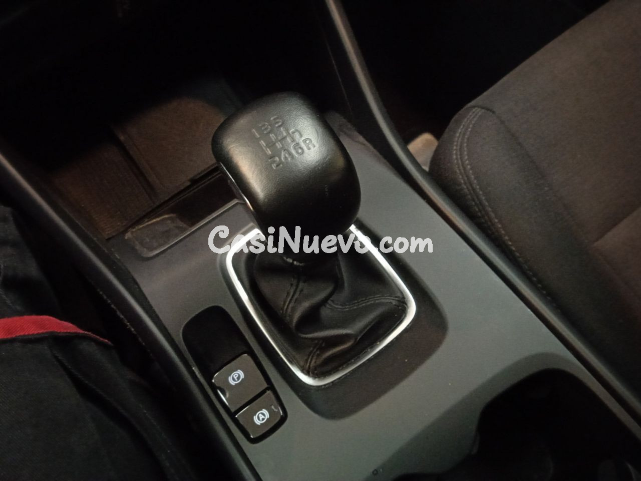 Volvo XC40 Essential 2WD - foto 11