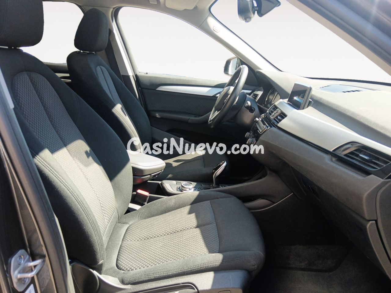 BMW X1 sDrive 18i Advantage - foto 11