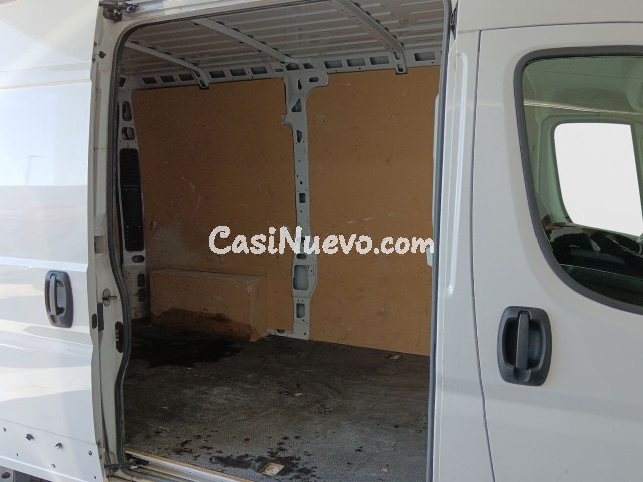 Citroën Jumper 35 L2H2 BlueHDi - foto 11