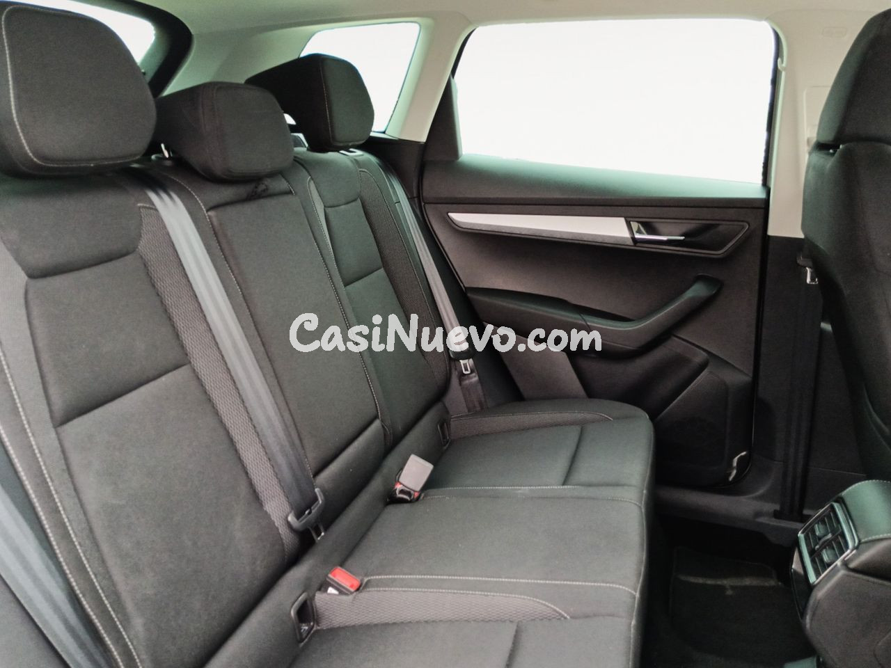 Skoda Karoq 2.0 TDI Ambition - foto 9