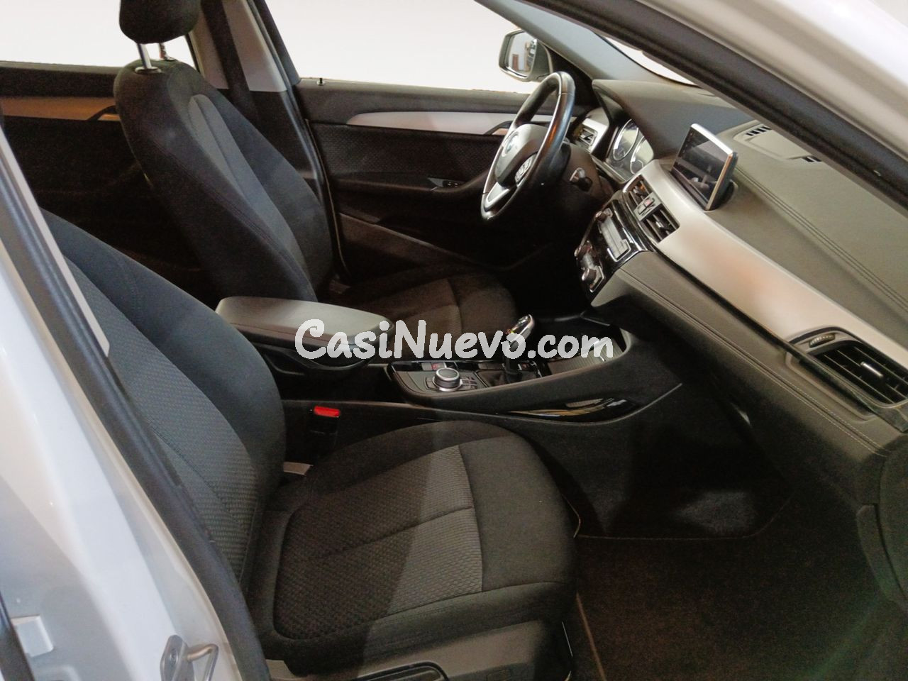 BMW X2 sDrive 18i Advantage - foto 11