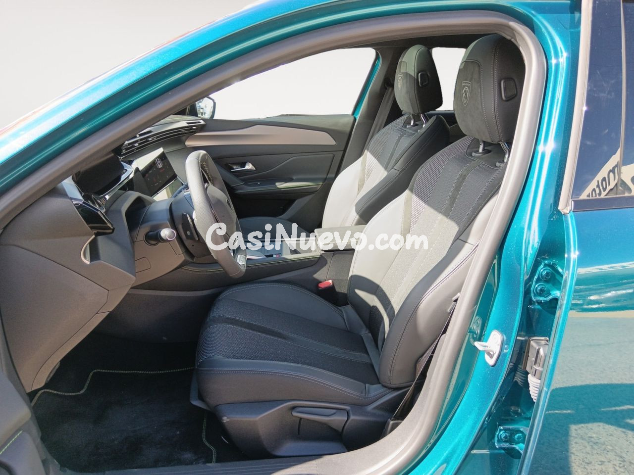 Peugeot 308 Hybrid GT - foto 8