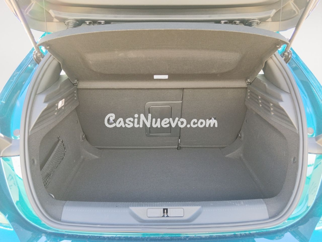 Peugeot 308 Hybrid GT - foto 11