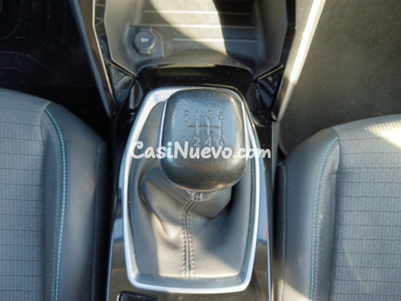 Peugeot 2008 Allure Pack - foto 13