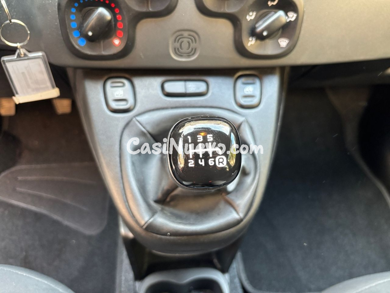 Fiat Panda 1.0 Mild Hybrid City Cross 4x2 - foto 13