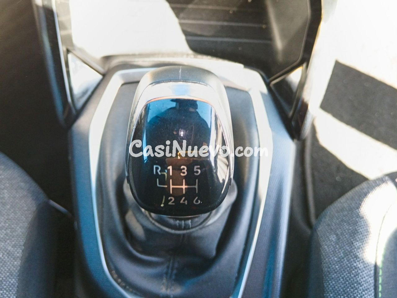 Peugeot 2008 Active - foto 13