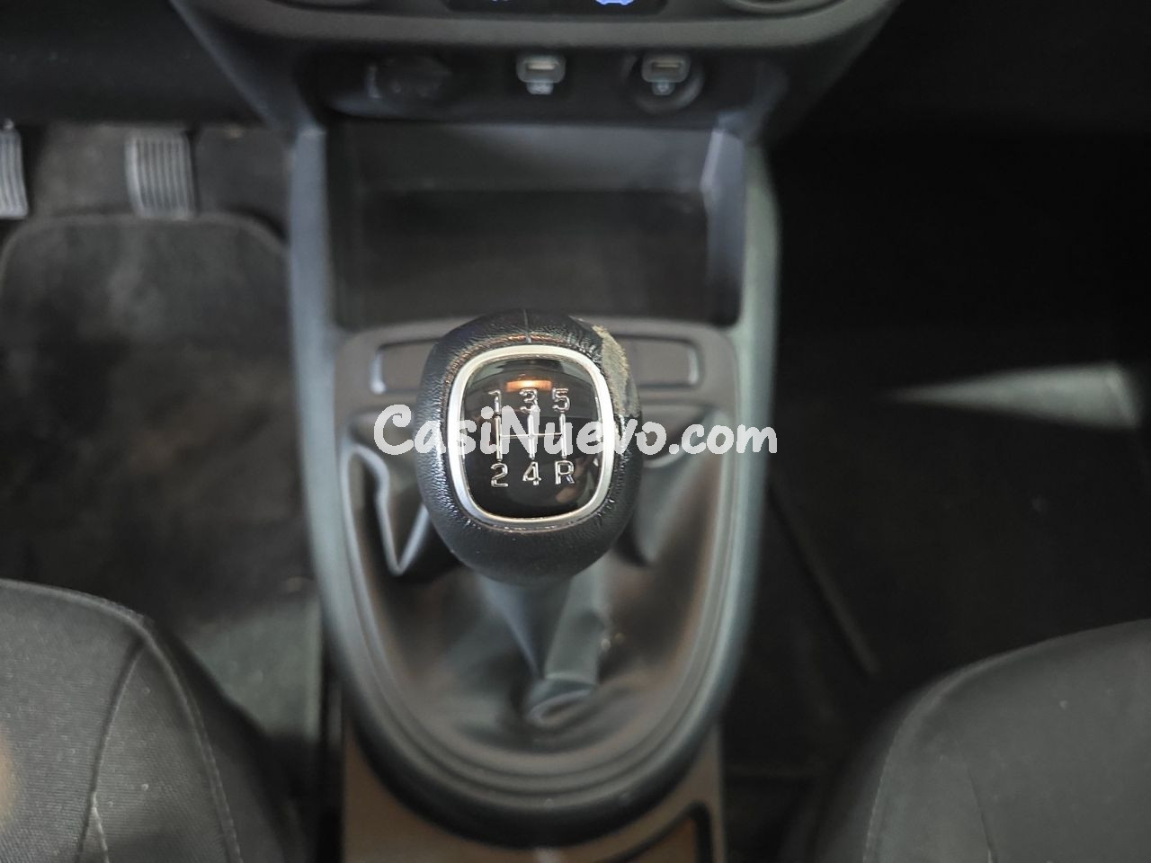 Hyundai i10 Essence - foto 12