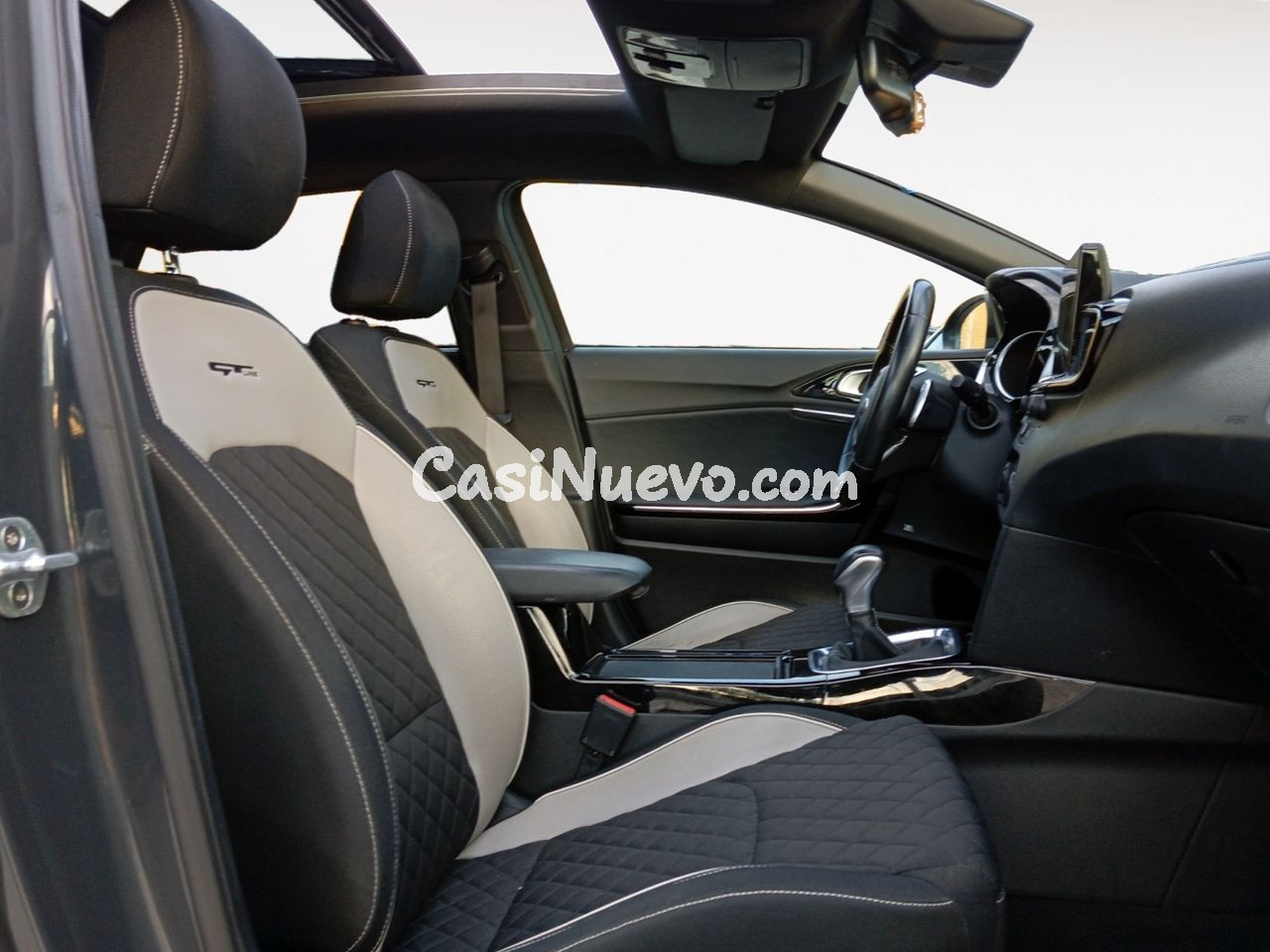 Kia Ceed GT-Line - foto 11