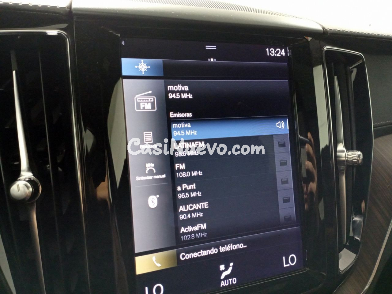 Volvo XC60 R-Design - foto 18