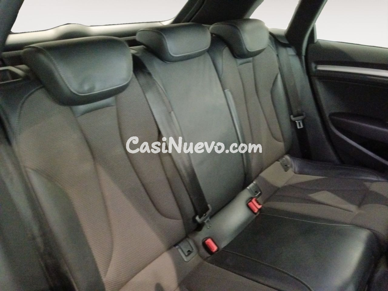 Audi A3 30 TFSI S line - foto 9