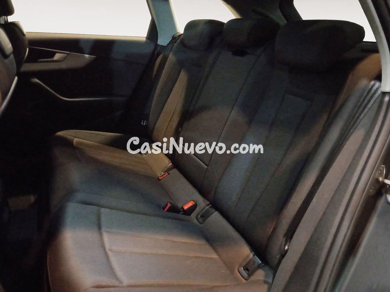 Audi A4 35 advanced - foto 10