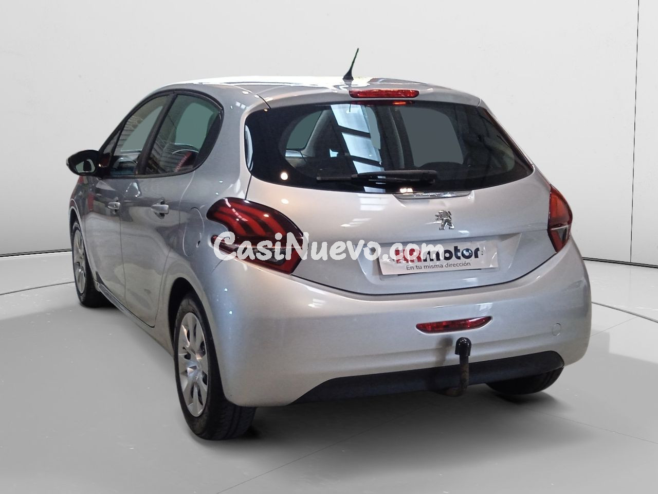 Peugeot 208 Access - foto 4