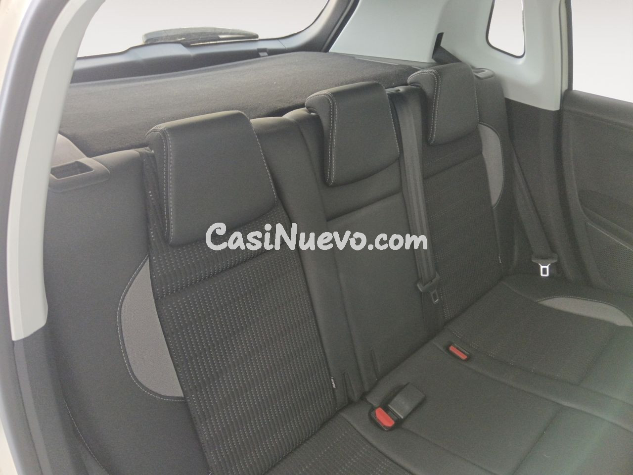 Peugeot 2008 Allure - foto 9