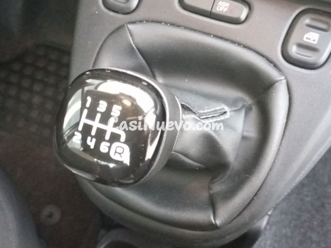 Fiat Panda 1.0 Mild Hybrid City Cross 4x2 - foto 13