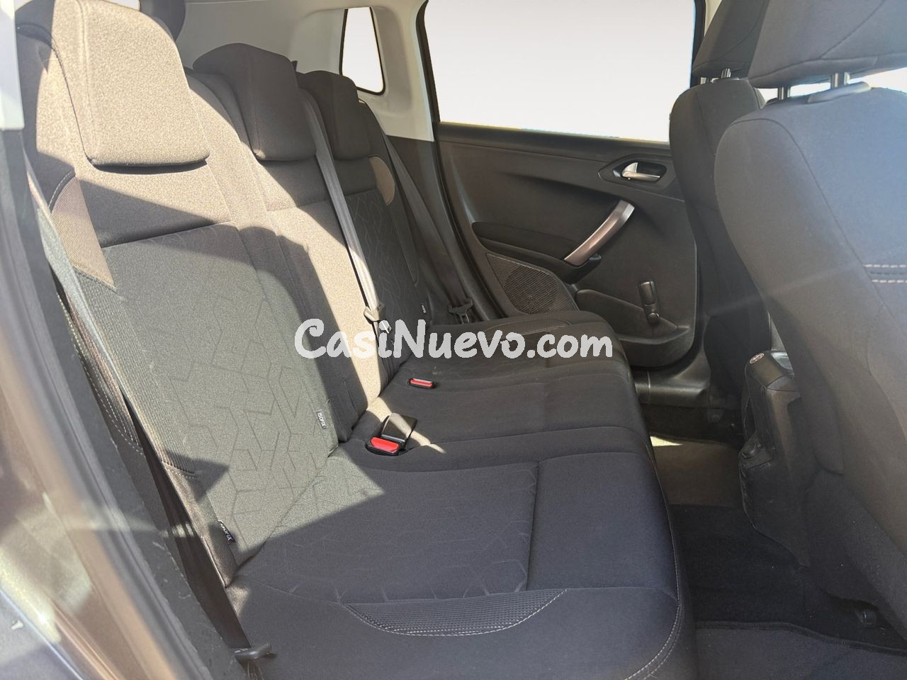 Peugeot 2008 Active - foto 10