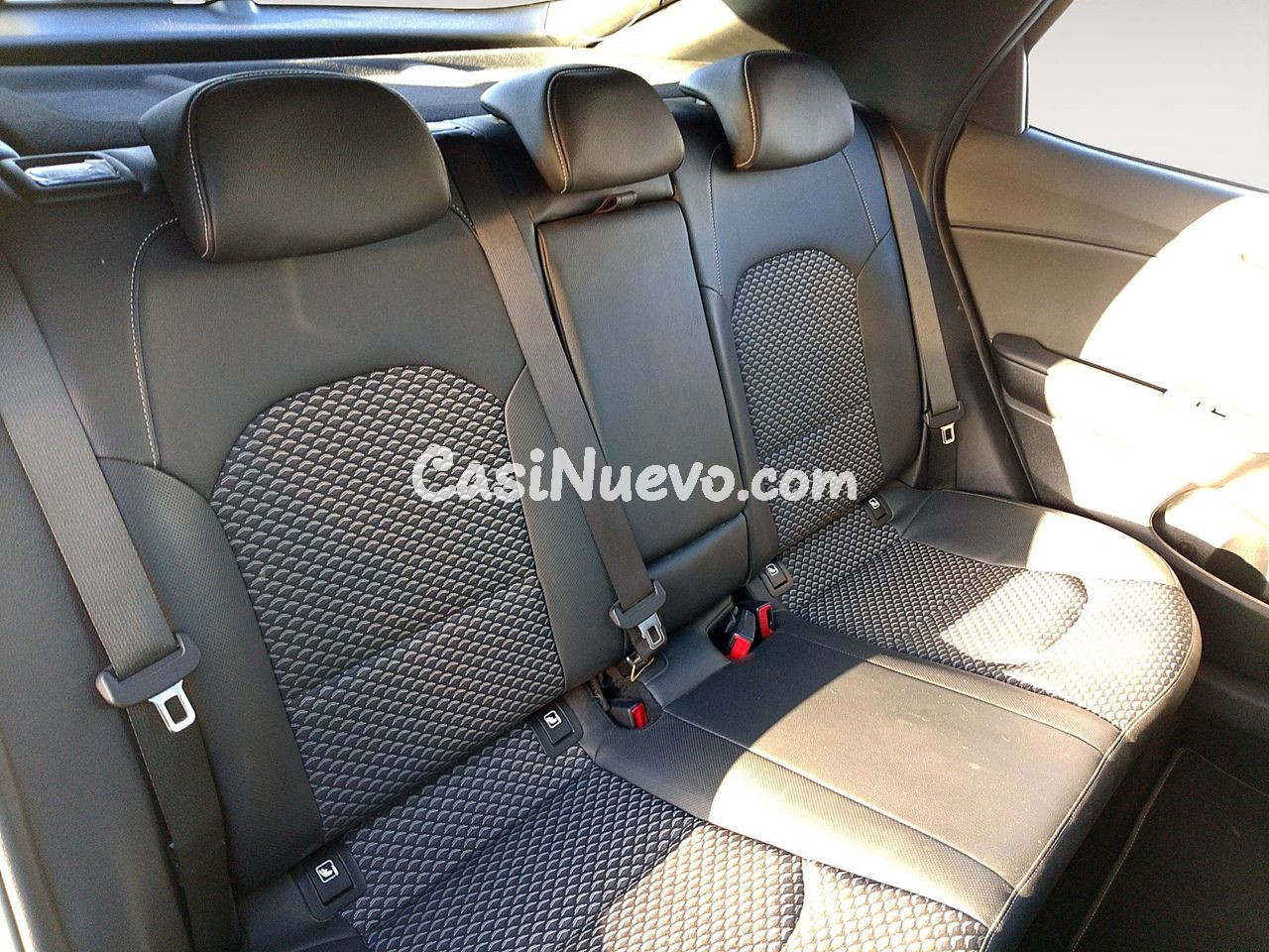 Kia XCeed Tech - foto 10