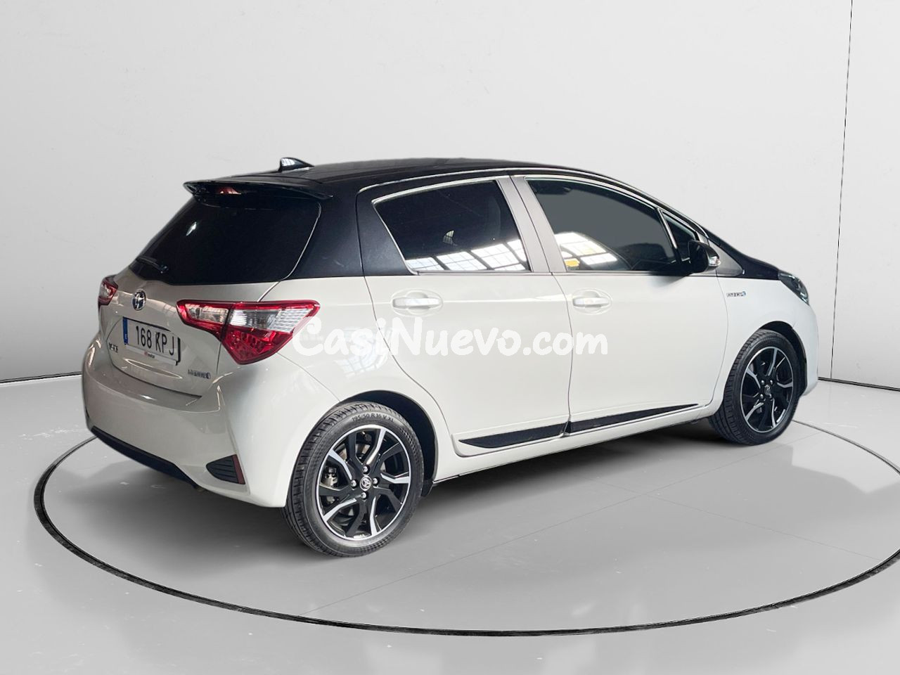 Toyota Yaris Hybrid Feel