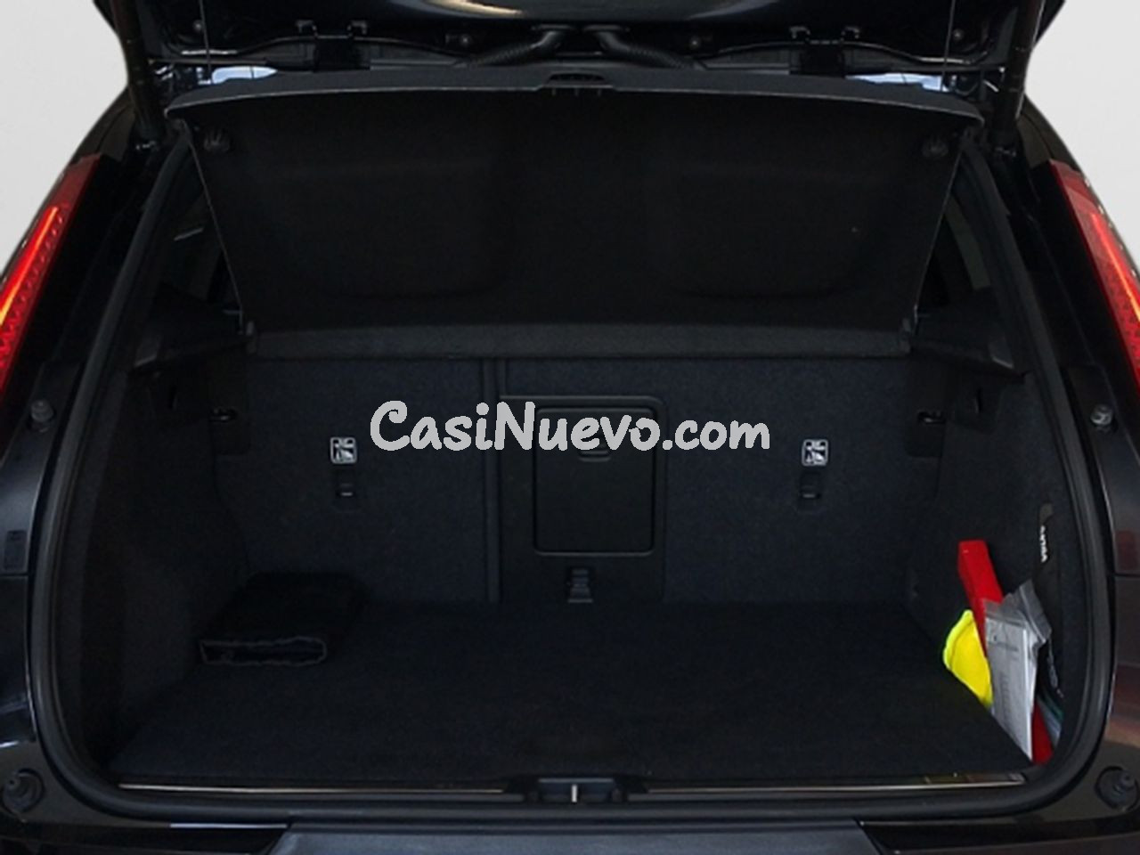 Volvo XC40 Recharge Plus - foto 11