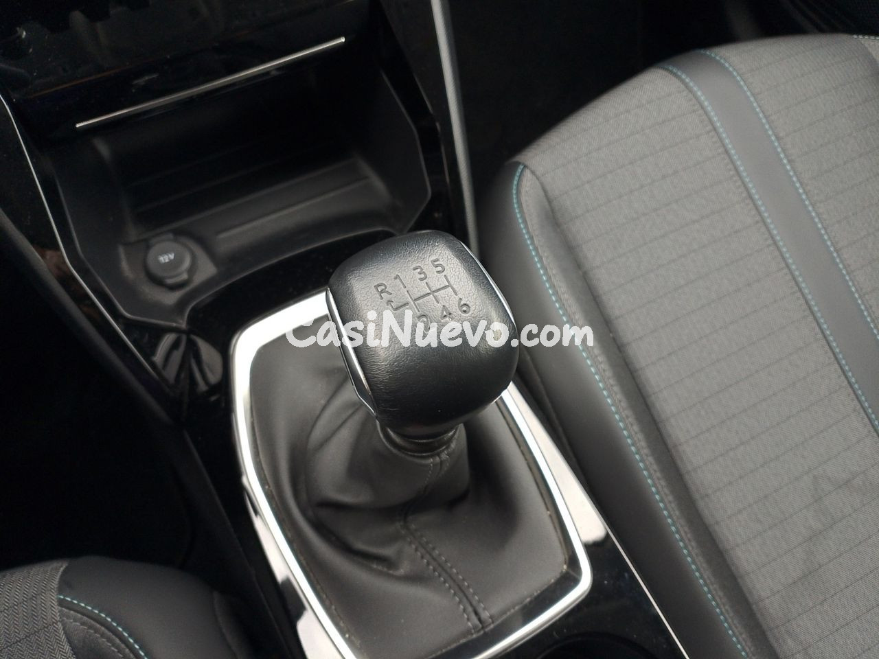 Peugeot 208 Style - foto 12