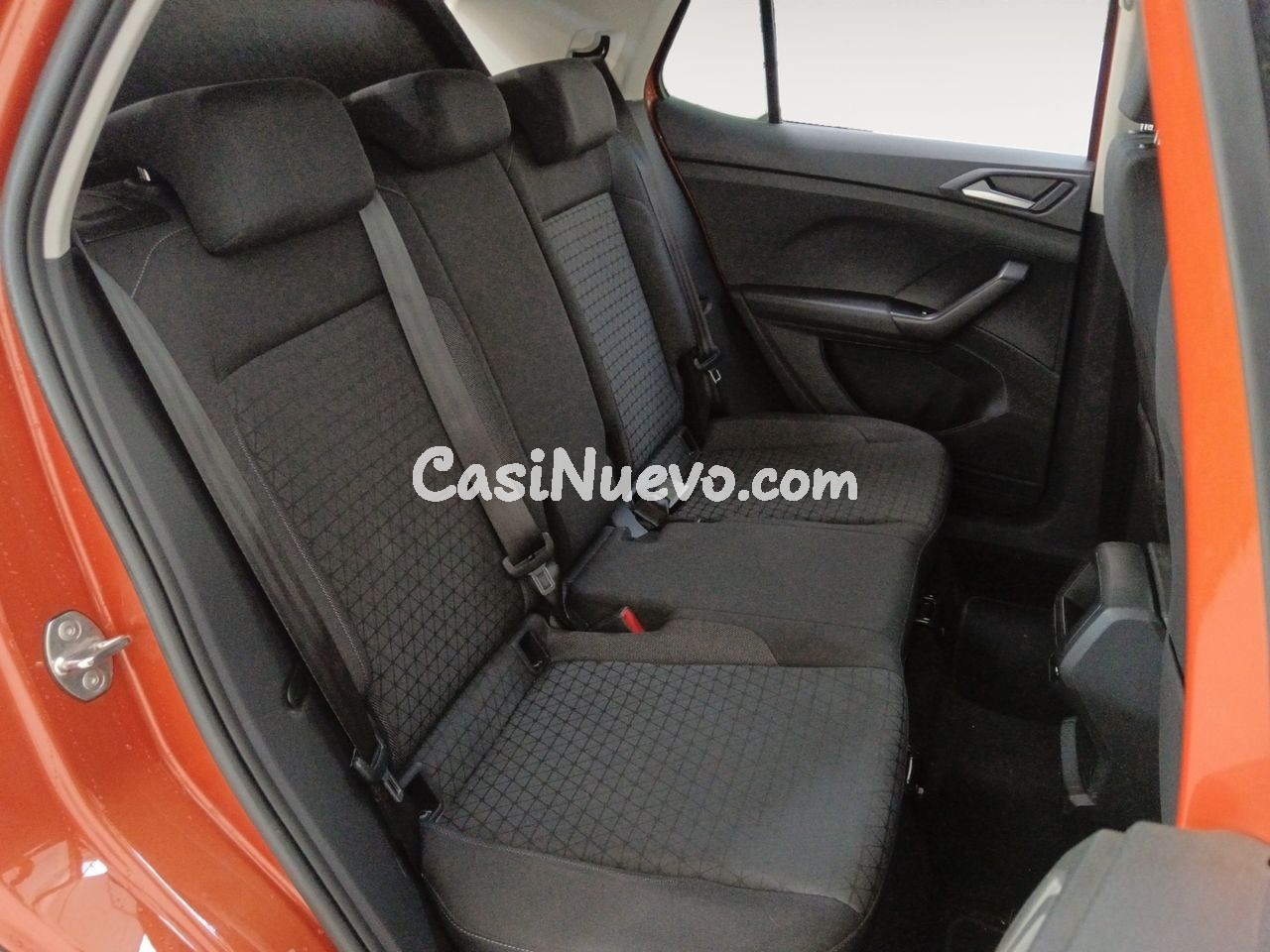 Volkswagen T-Cross Advance - foto 9