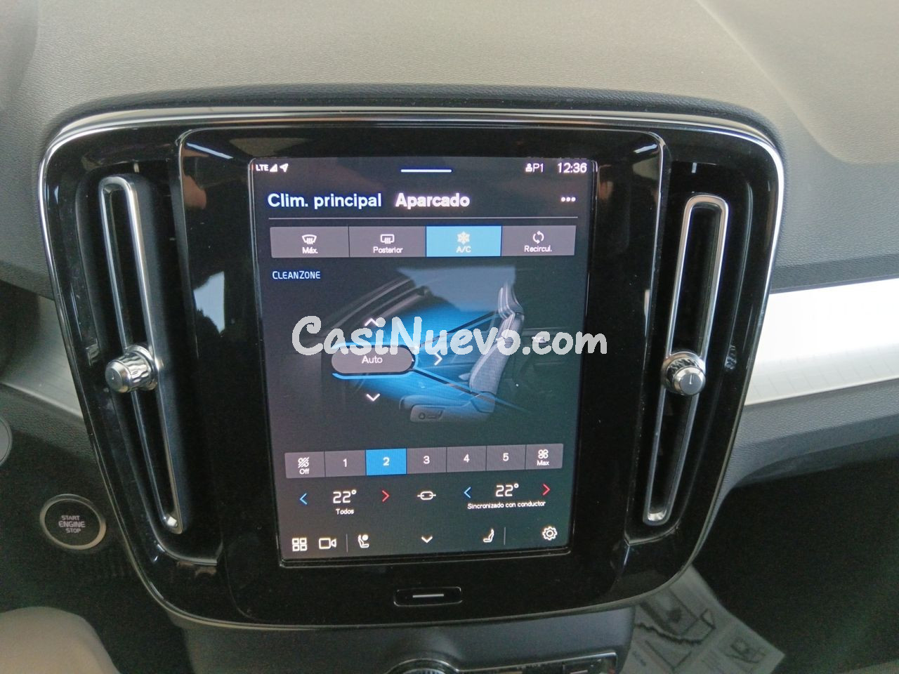 Volvo XC40 Plus Dark - foto 19