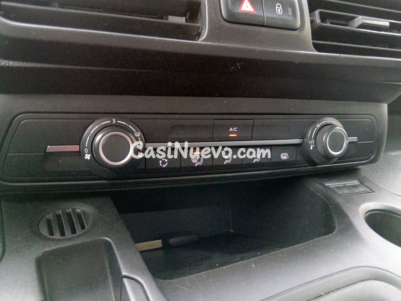 Peugeot Partner Premium - foto 18