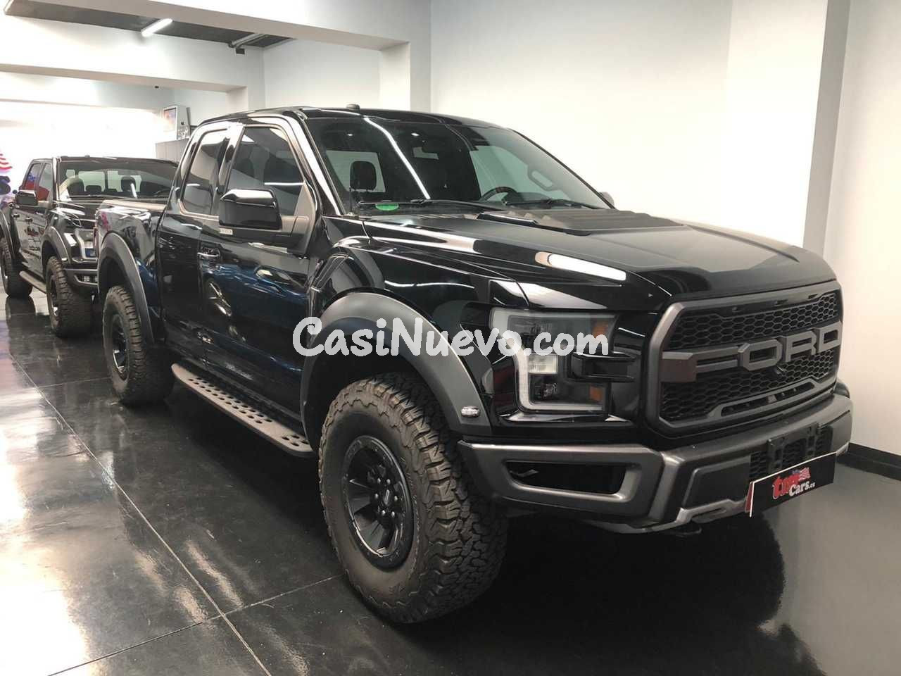 Ford F-150 RAPTOR Extended Cab Pickup