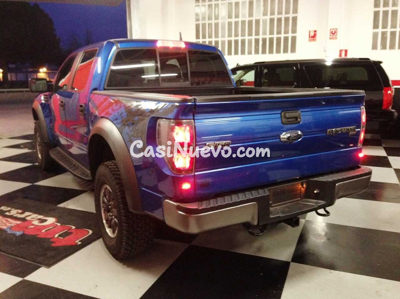 Ford F-150 Raptor SVT - foto 8