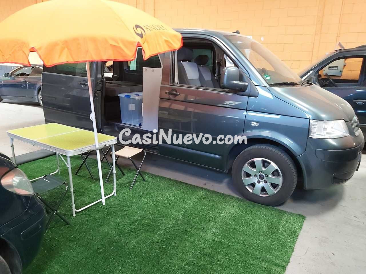 Volkswagen Multivan T5 2.5 TDI