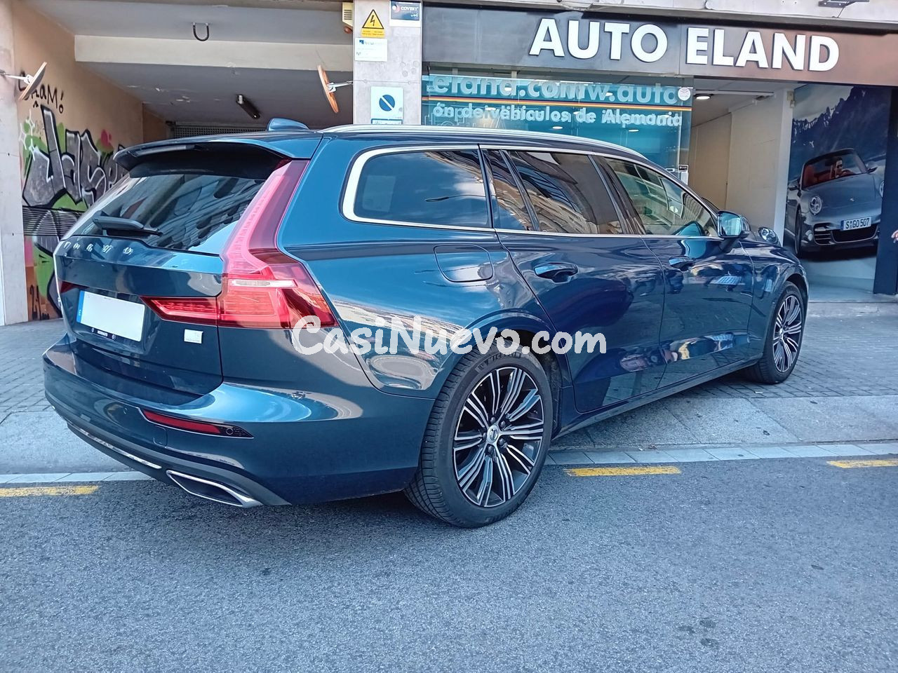 Volvo V60 RECHARGE T6 R-DESIGN AWD