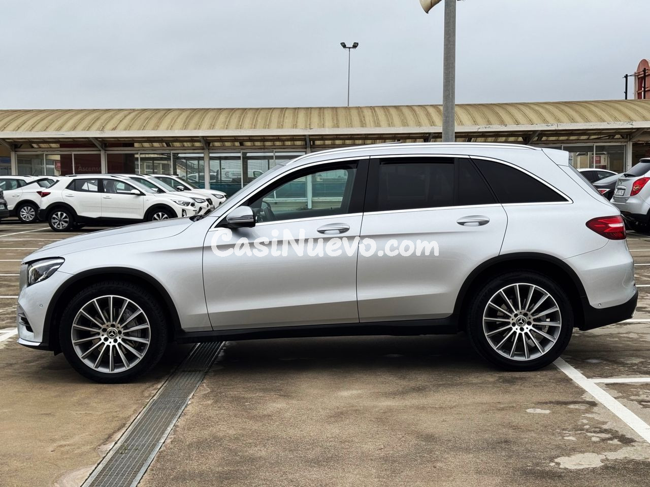 Mercedes Clase GLC 220d 4MATIC AMG LINE con TECHO PANORÁMICO - foto 9