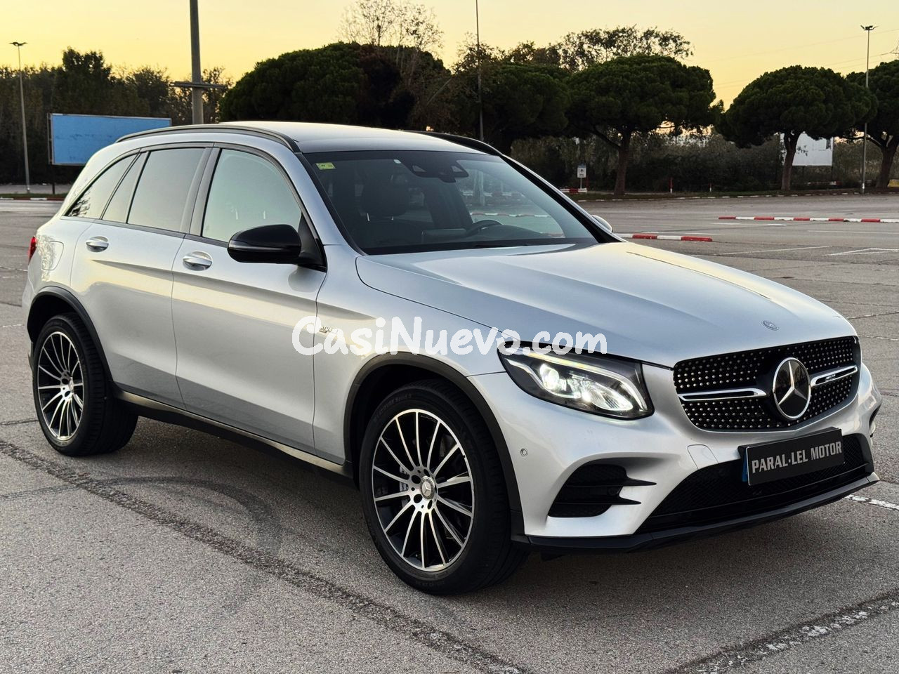 Mercedes GLC 43 4MATIC AMG con TECHO PANORÁMICO, ASIENTOS CALEFACTABLES...